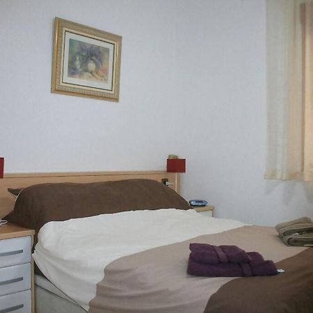 Beachside Apartment In The Centre Of 엘 캄펠로 외부 사진