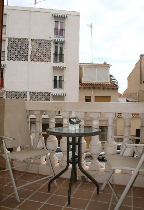 Beachside Apartment In The Centre Of 엘 캄펠로 외부 사진