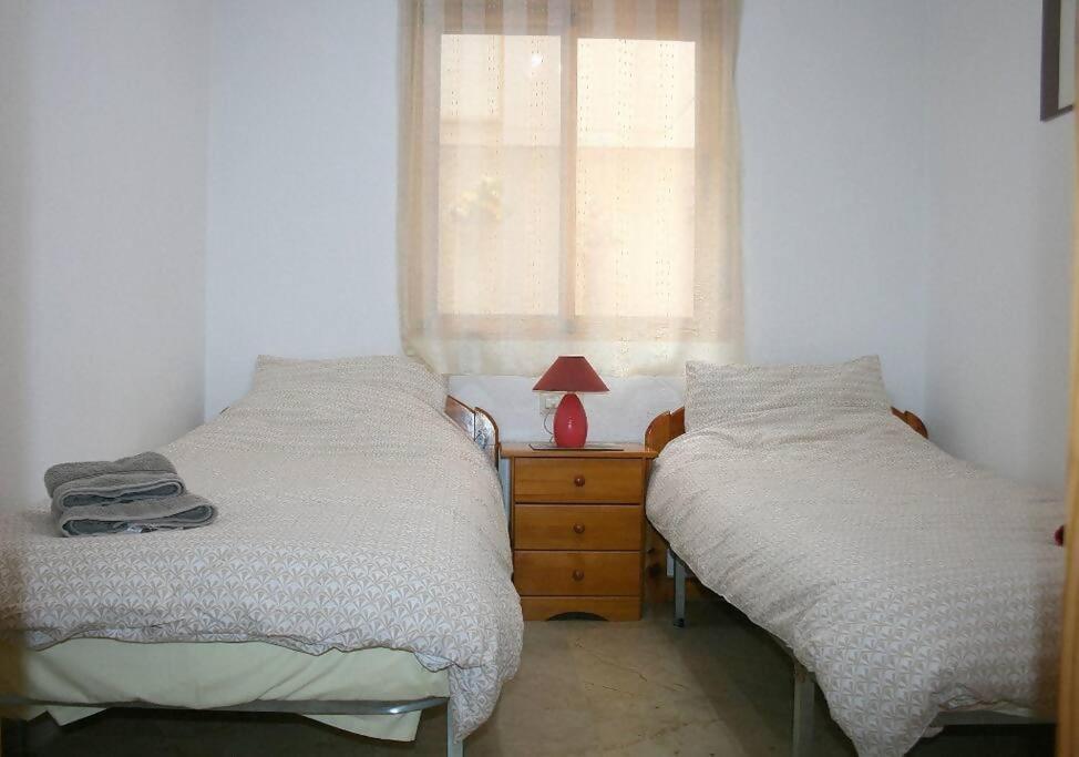 Beachside Apartment In The Centre Of 엘 캄펠로 외부 사진